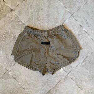 Essentials Shorts